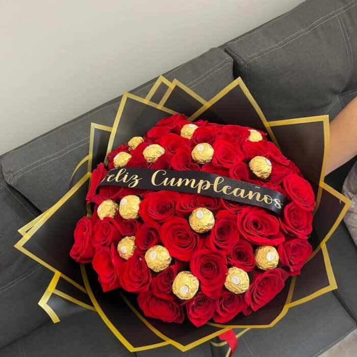 Buchon de 50 rosas personalizado